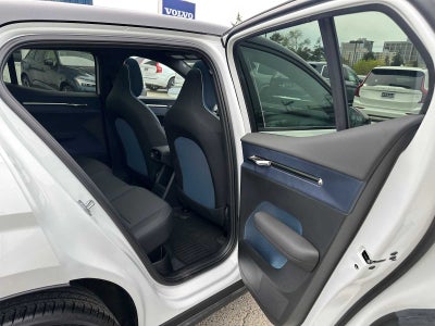 2025 Volvo EX30 Plus