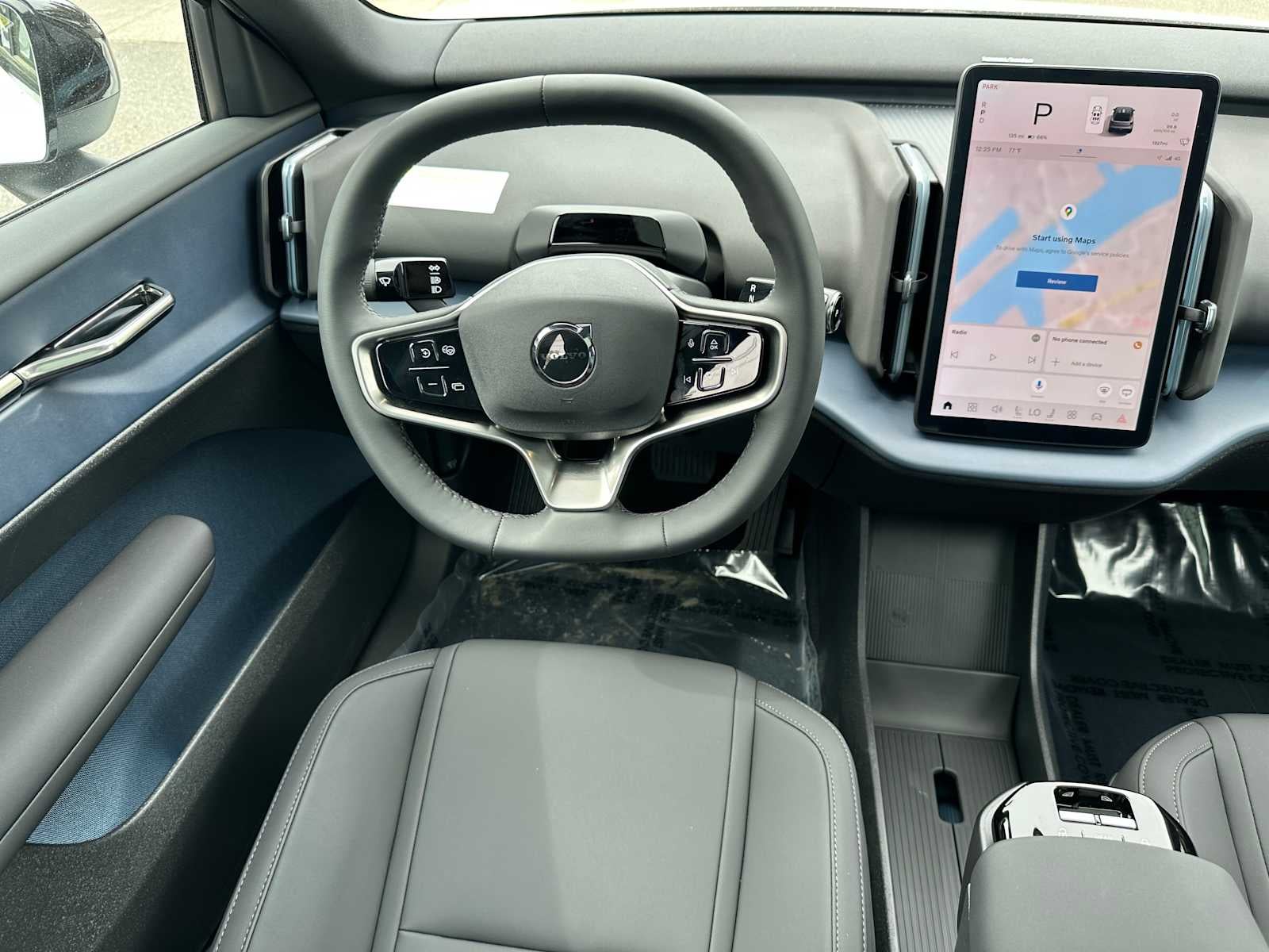 2025 Volvo EX30 Plus