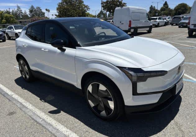 2025 Volvo EX30 Plus