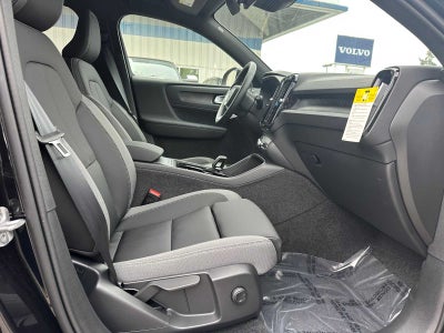 2025 Volvo EX40 Core