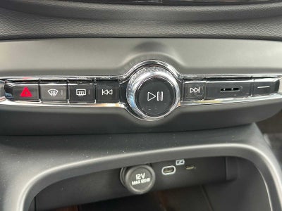 2025 Volvo EX40 Core