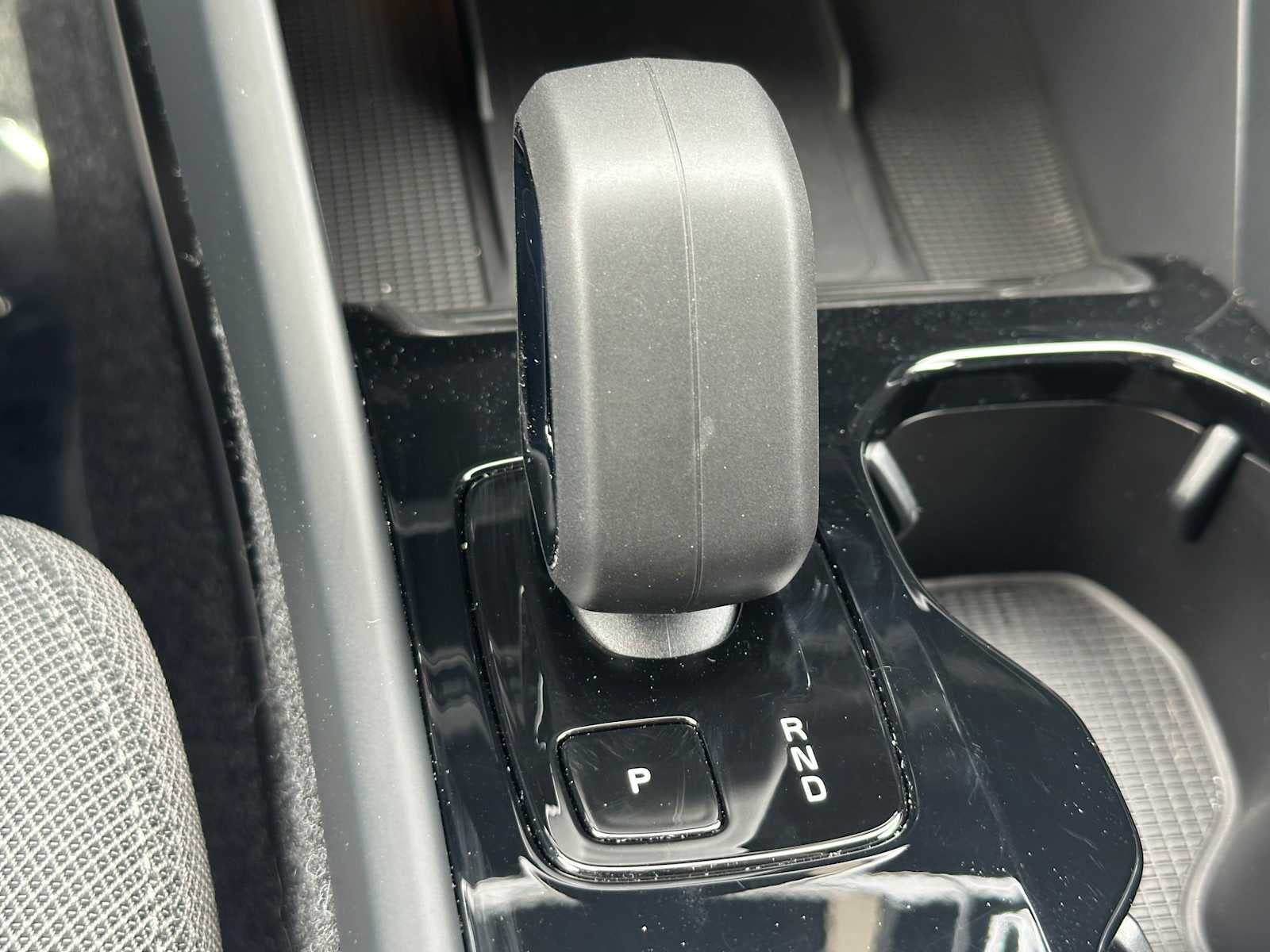 2025 Volvo EX40 Core