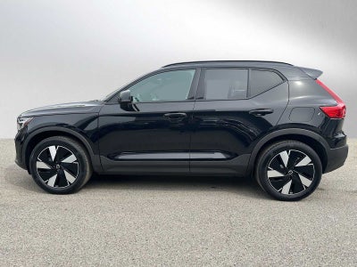 2025 Volvo EX40 Core