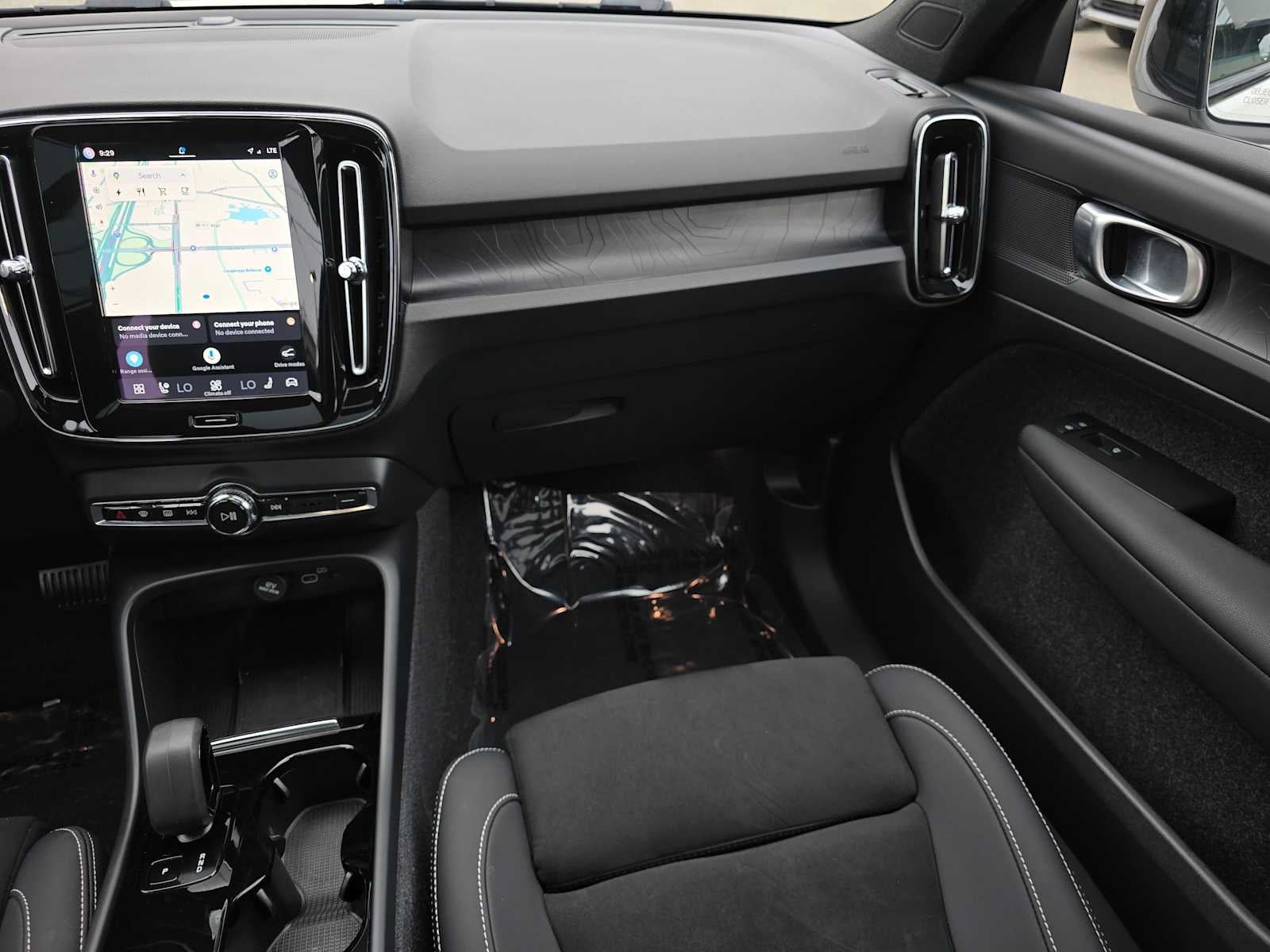 2024 Volvo XC40 Recharge Pure Electric Plus