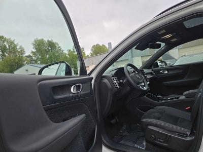 2024 Volvo XC40 Recharge Pure Electric Plus