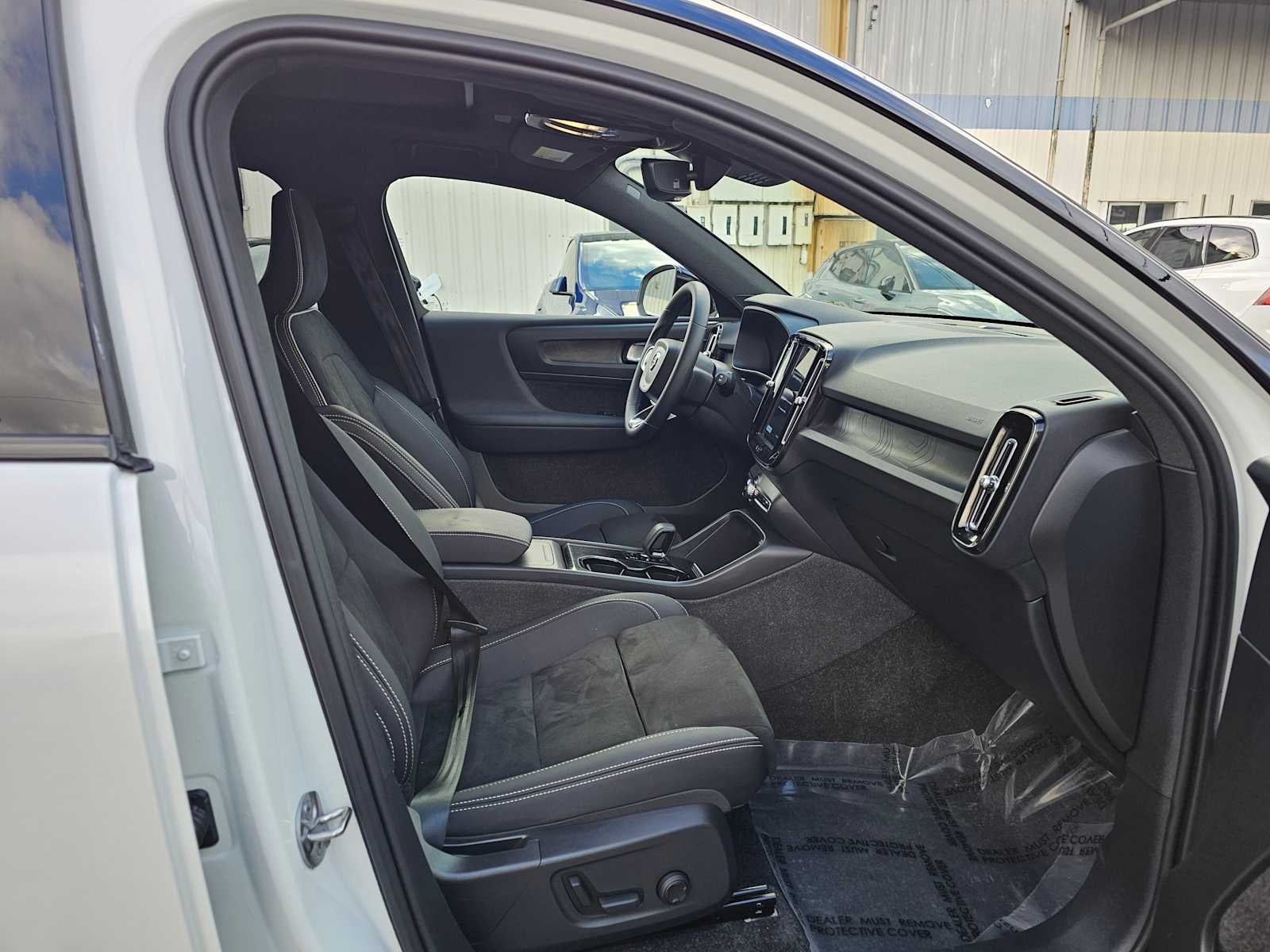 2024 Volvo XC40 Recharge Pure Electric Ultimate