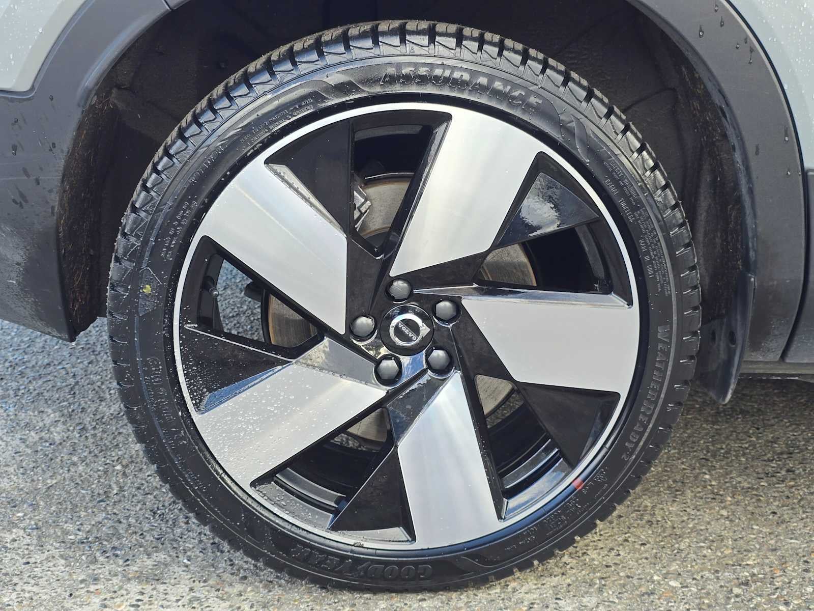 2024 Volvo XC40 Recharge Pure Electric Ultimate