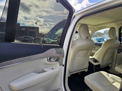 2023 Volvo XC90 Recharge Plug-In Hybrid Ultimate