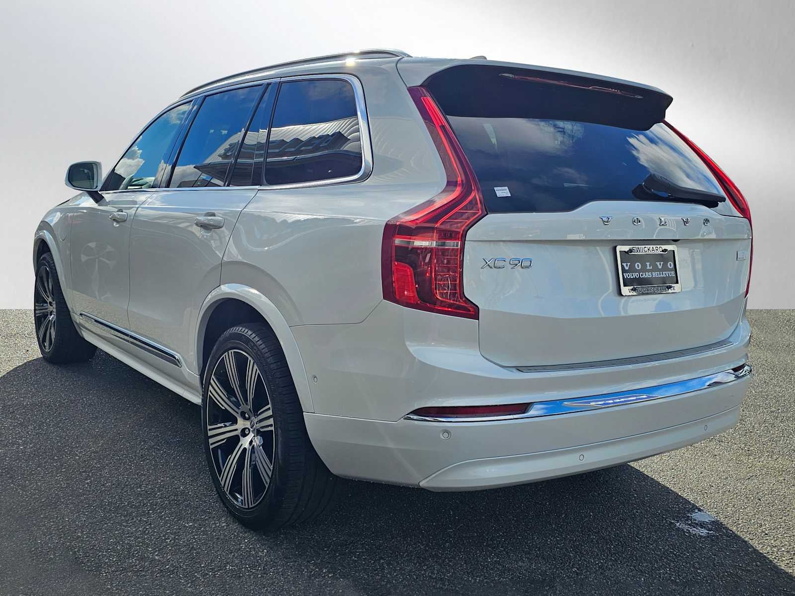 2023 Volvo XC90 Recharge Plug-In Hybrid Ultimate