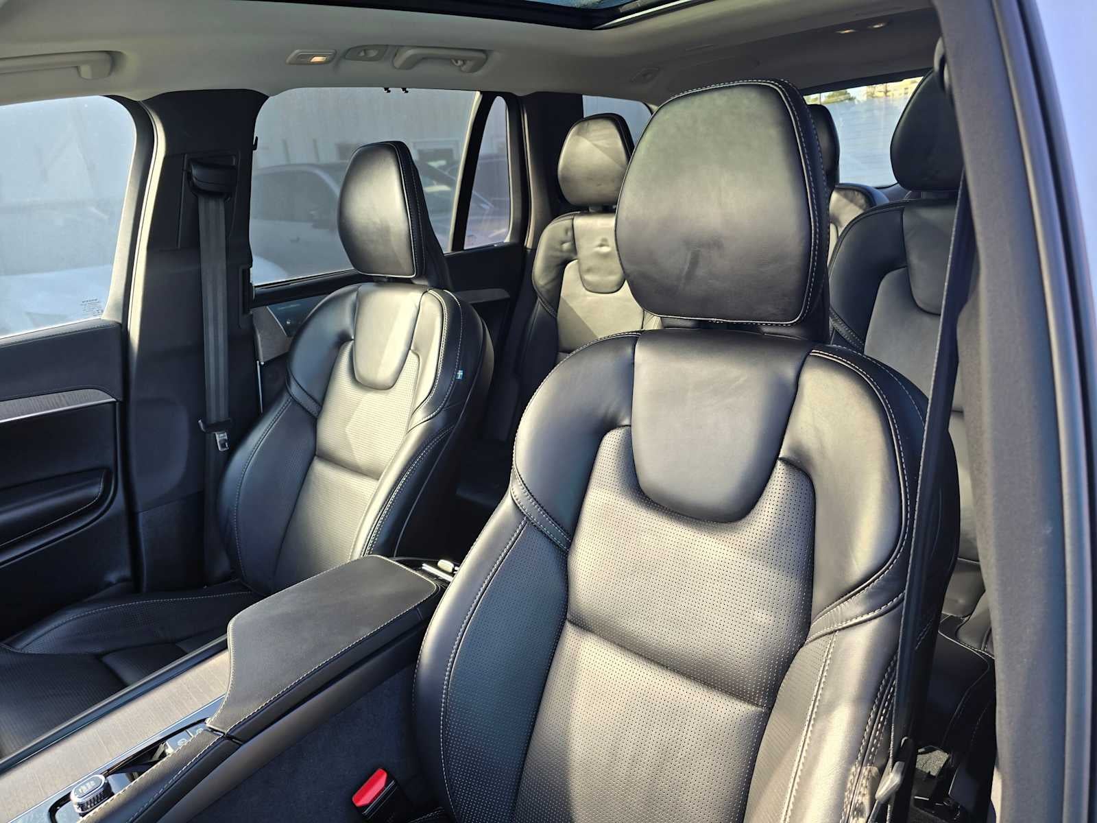 2023 Volvo XC90 Recharge Plug-In Hybrid Ultimate