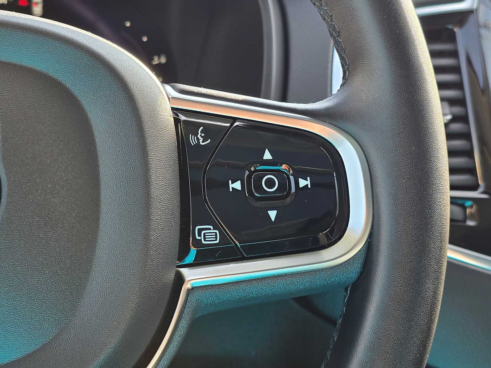 2023 Volvo XC90 Recharge Plug-In Hybrid Ultimate