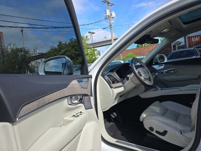 2023 Volvo XC90 Recharge Plug-In Hybrid Ultimate