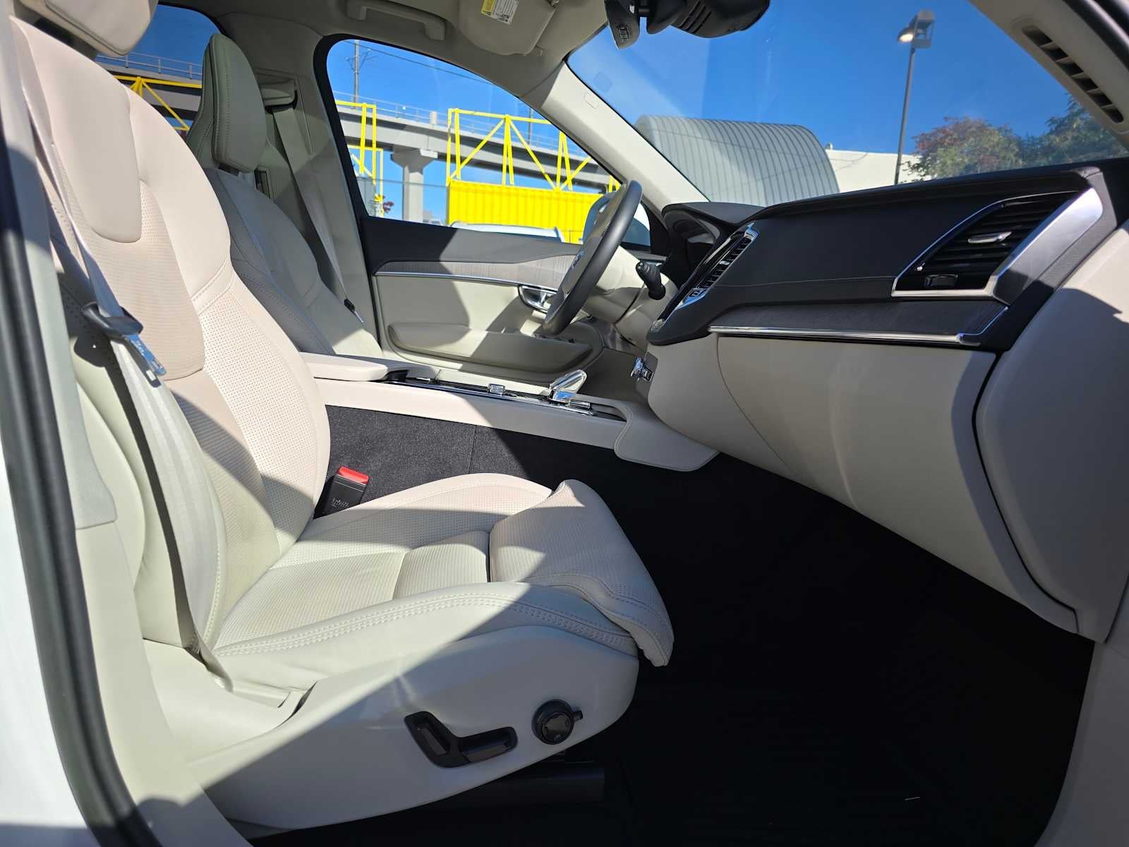 2023 Volvo XC90 Recharge Plug-In Hybrid Ultimate