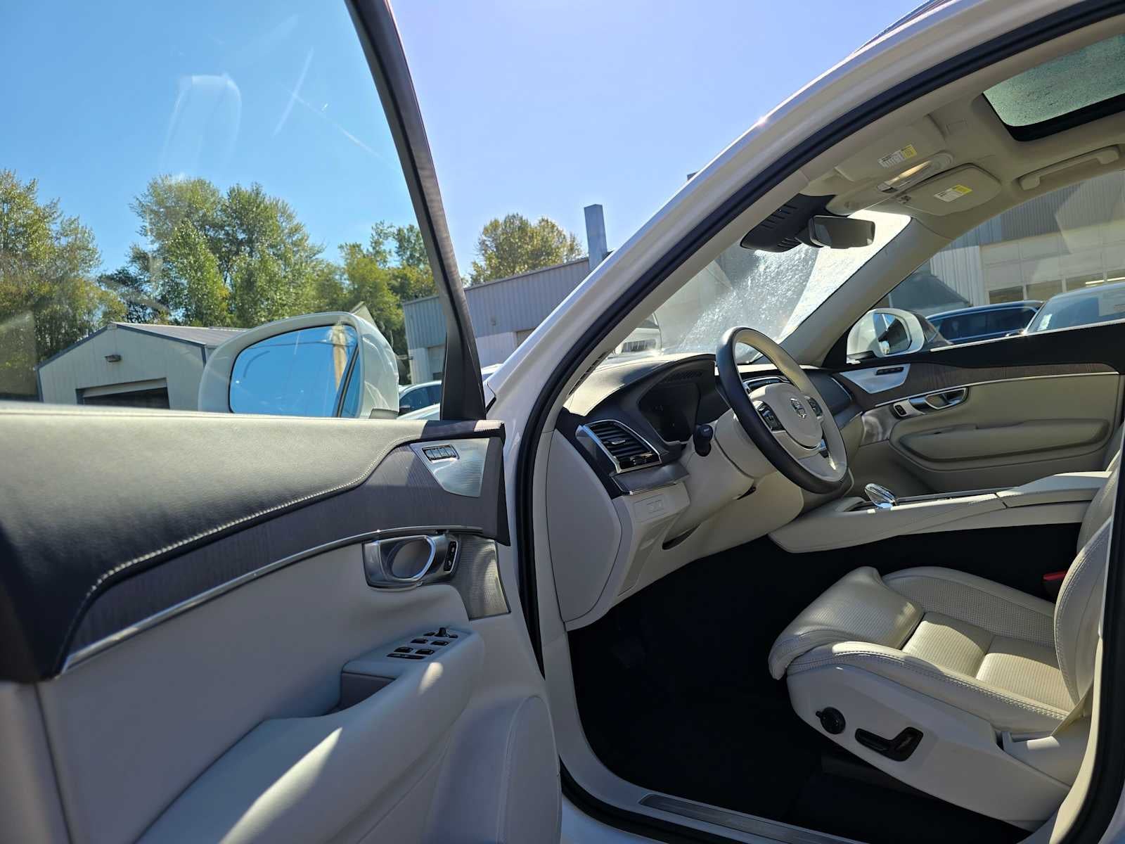 2023 Volvo XC90 Recharge Plug-In Hybrid Ultimate