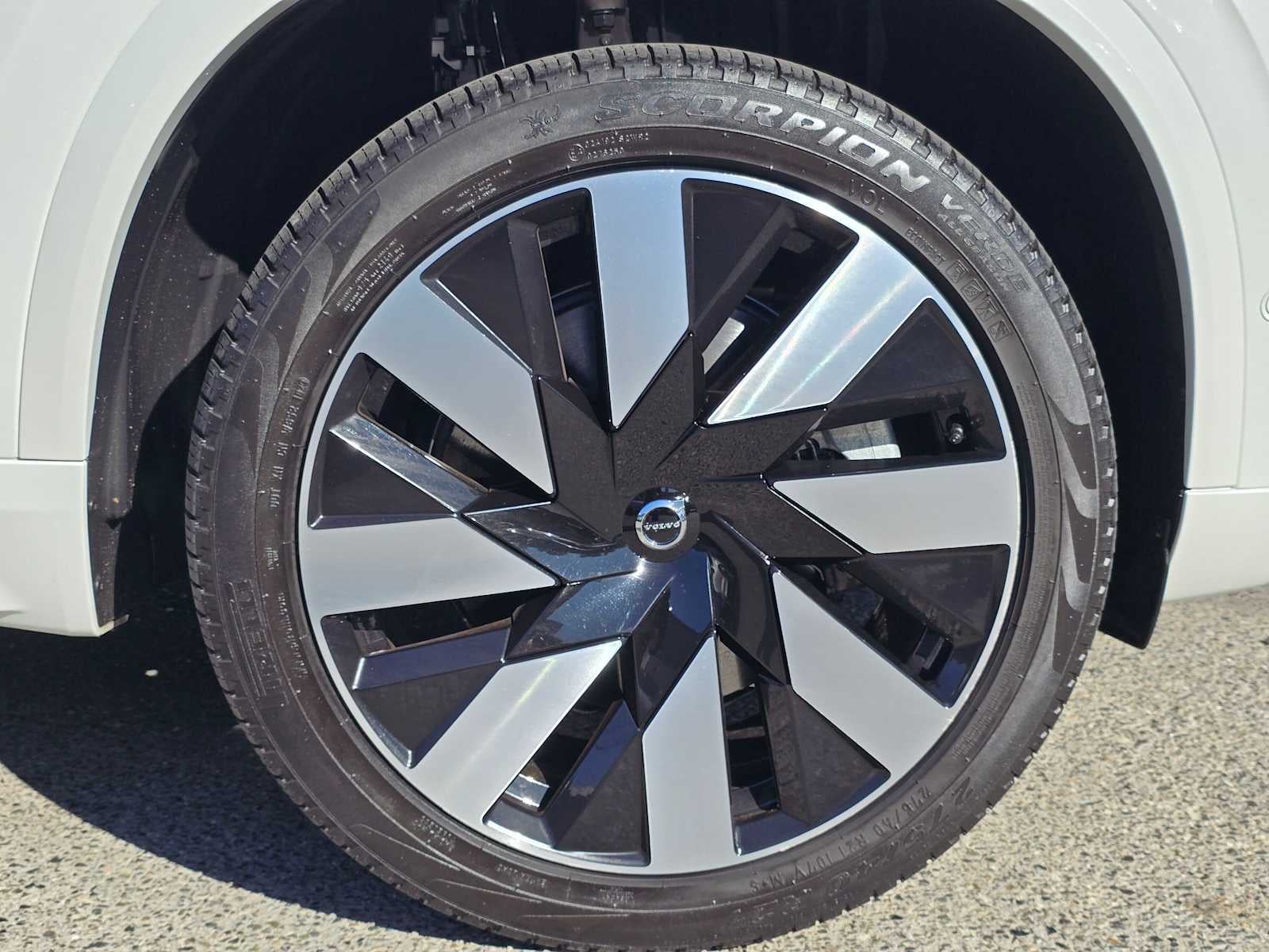 2023 Volvo XC90 Recharge Plug-In Hybrid Ultimate