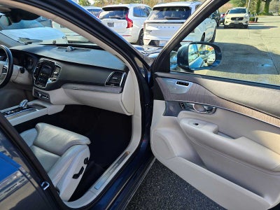 2023 Volvo XC90 Recharge Plug-In Hybrid Ultimate