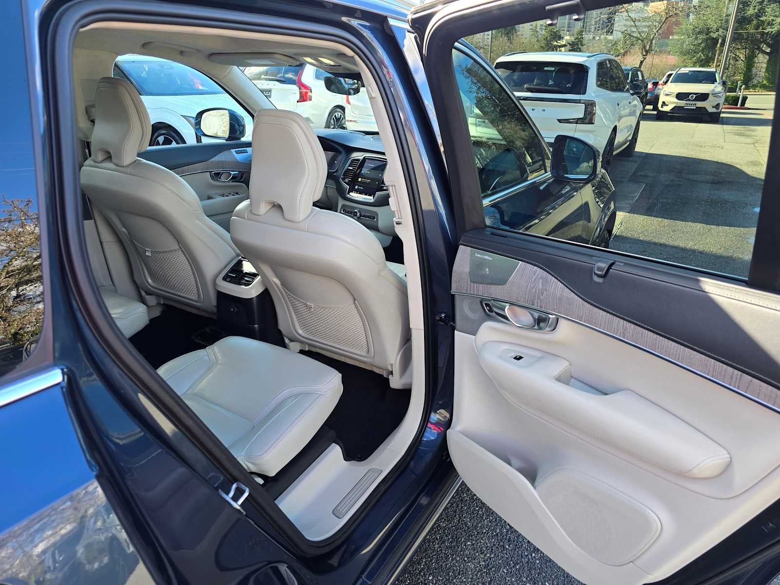 2023 Volvo XC90 Recharge Plug-In Hybrid Ultimate