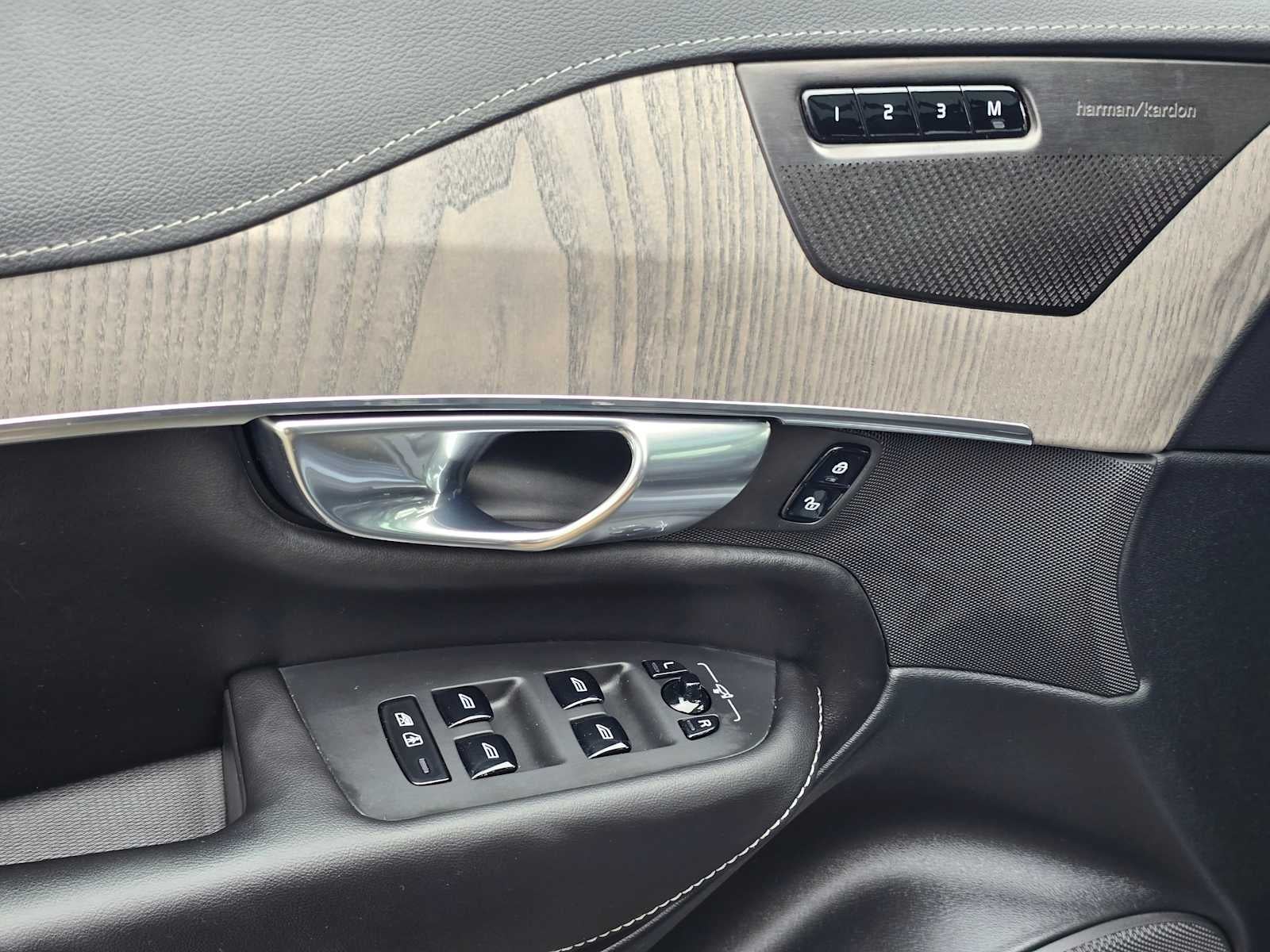 2023 Volvo XC90 Recharge Plug-In Hybrid Ultimate