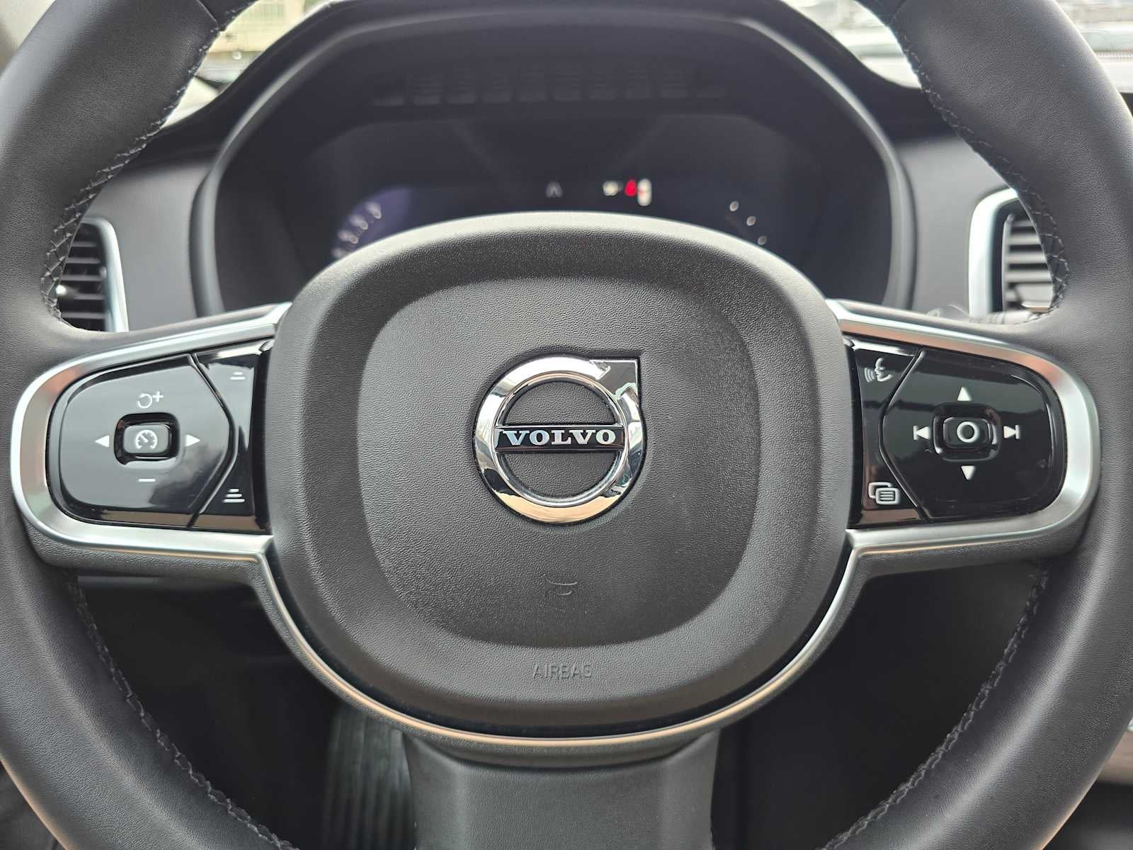 2023 Volvo XC90 Recharge Plug-In Hybrid Ultimate