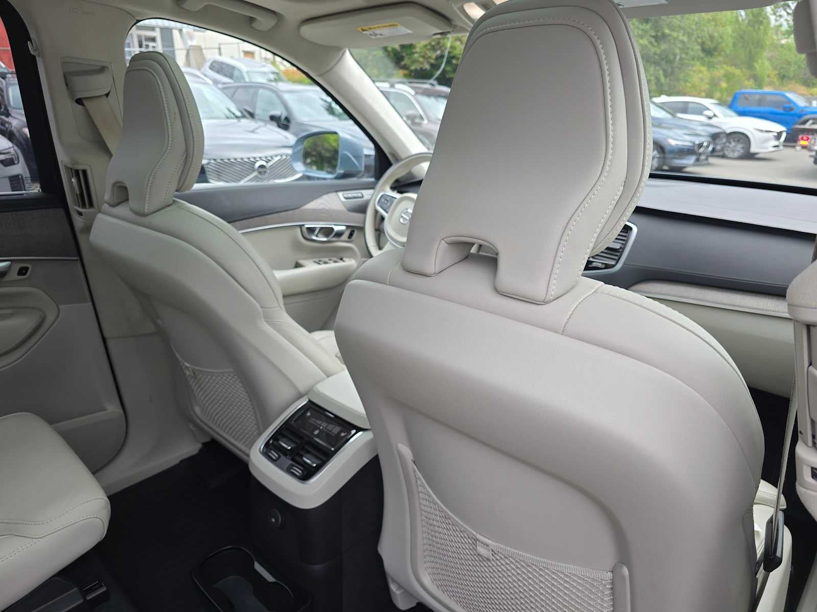 2023 Volvo XC90 Recharge Plug-In Hybrid Ultimate