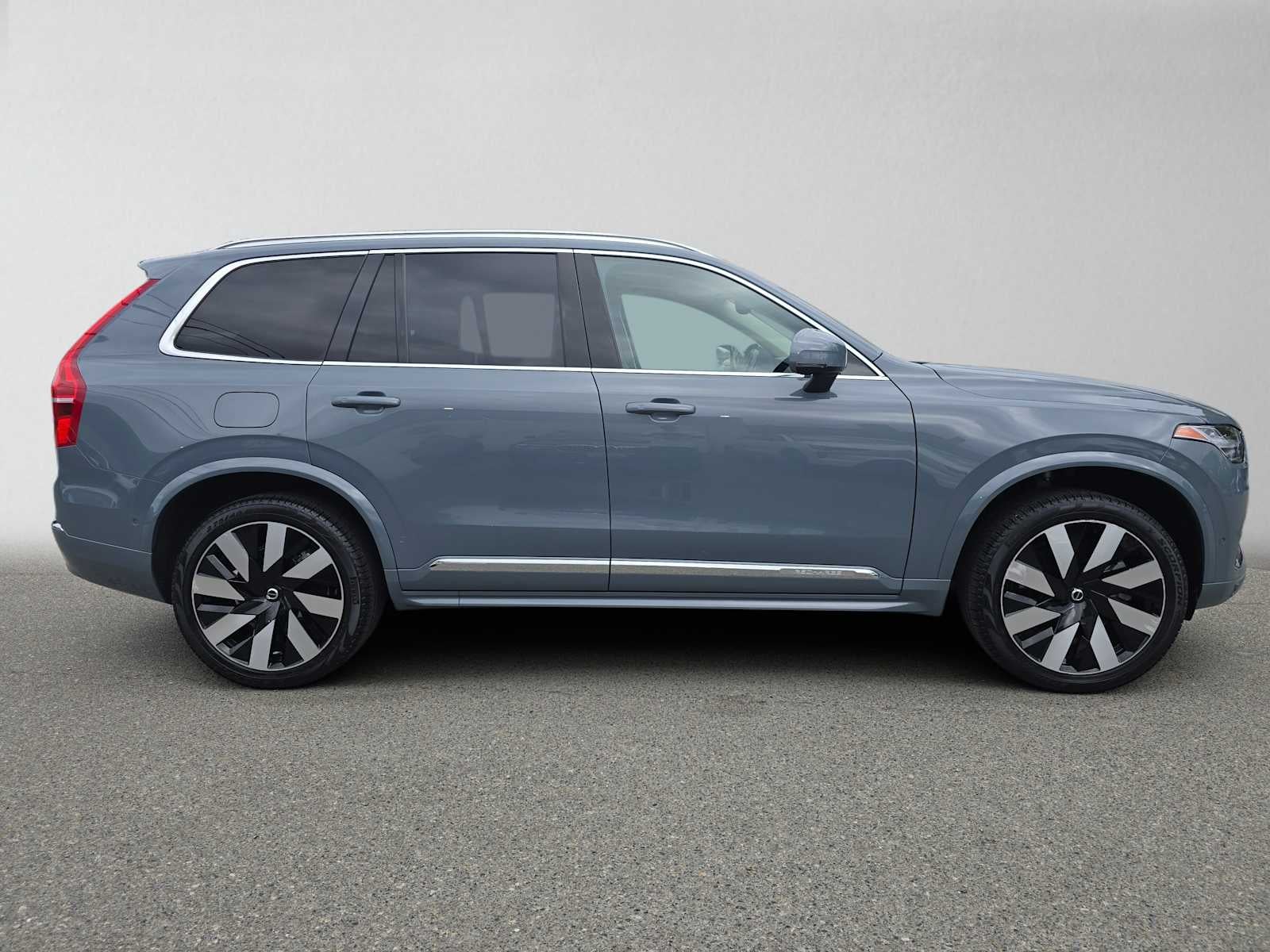 2023 Volvo XC90 Recharge Plug-In Hybrid Ultimate