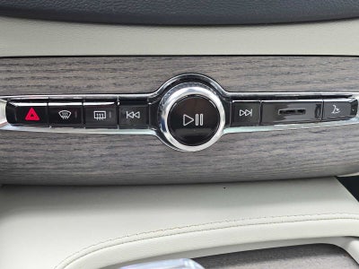 2023 Volvo XC90 Recharge Plug-In Hybrid Ultimate