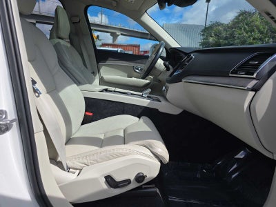 2023 Volvo XC90 Recharge Plug-In Hybrid Ultimate