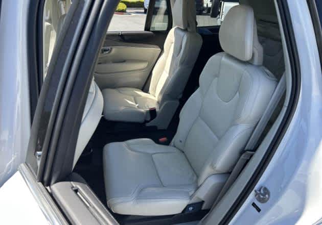 2023 Volvo XC90 Recharge Plug-In Hybrid Ultimate