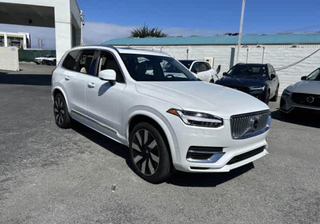 2023 Volvo XC90 Recharge Plug-In Hybrid Ultimate