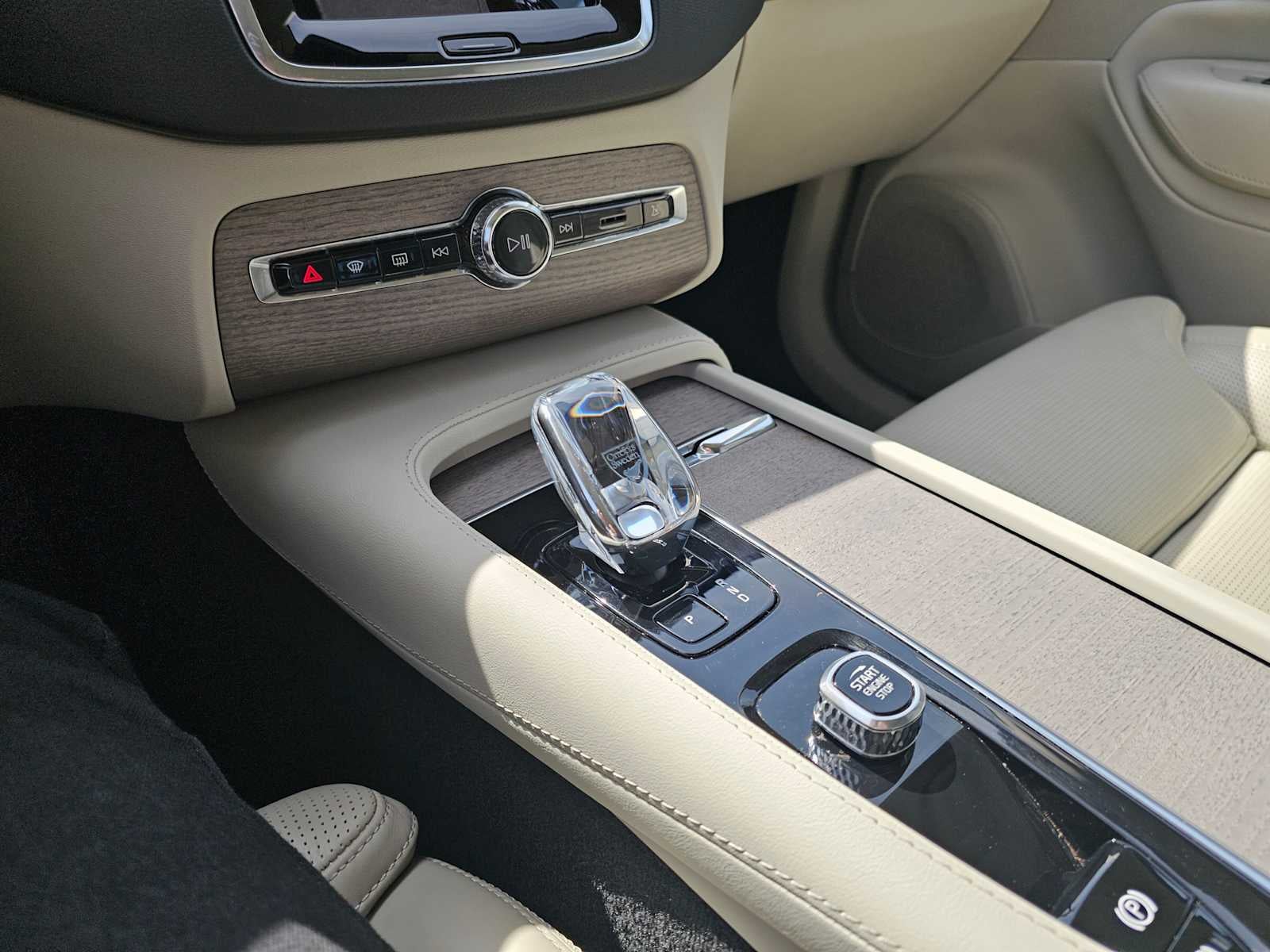 2023 Volvo XC90 Recharge Plug-In Hybrid Ultimate