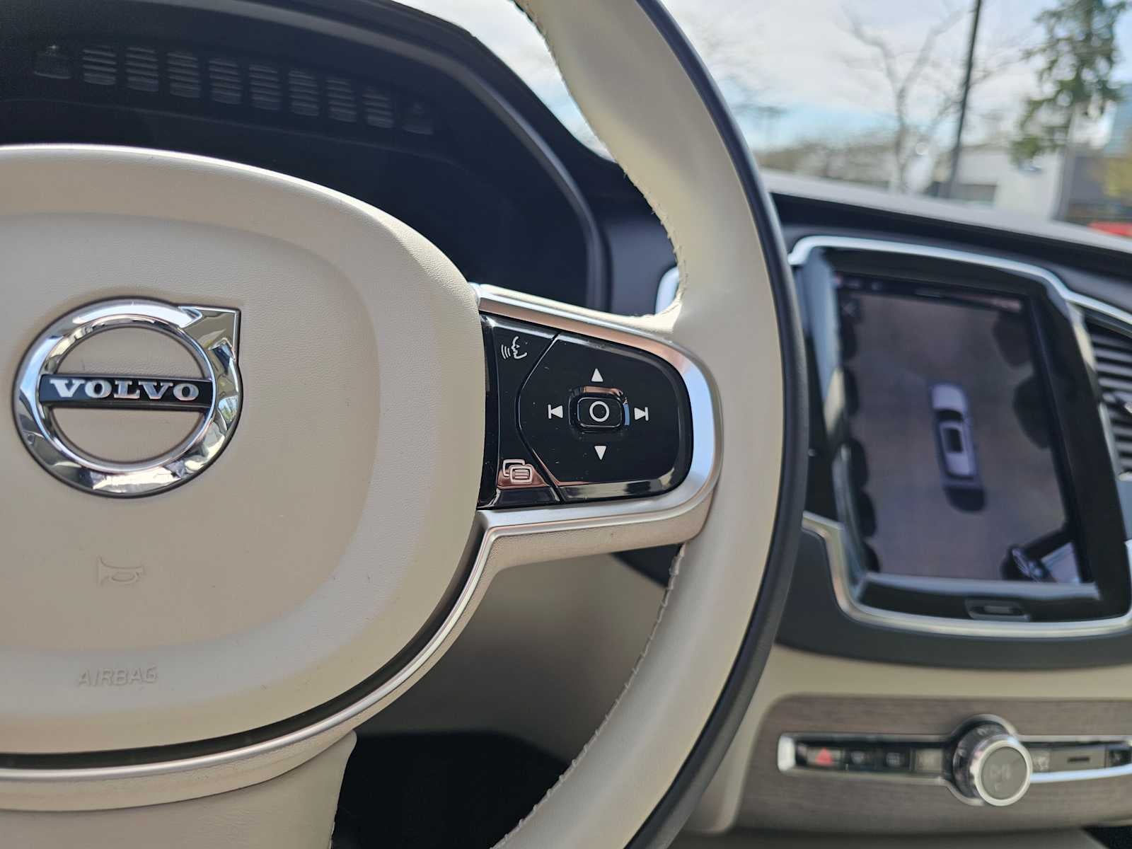 2023 Volvo XC90 Recharge Plug-In Hybrid Ultimate