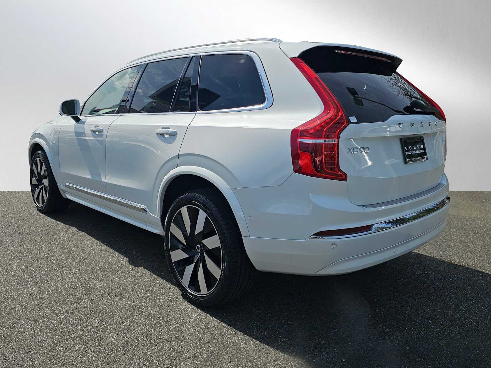 2023 Volvo XC90 Recharge Plug-In Hybrid Ultimate