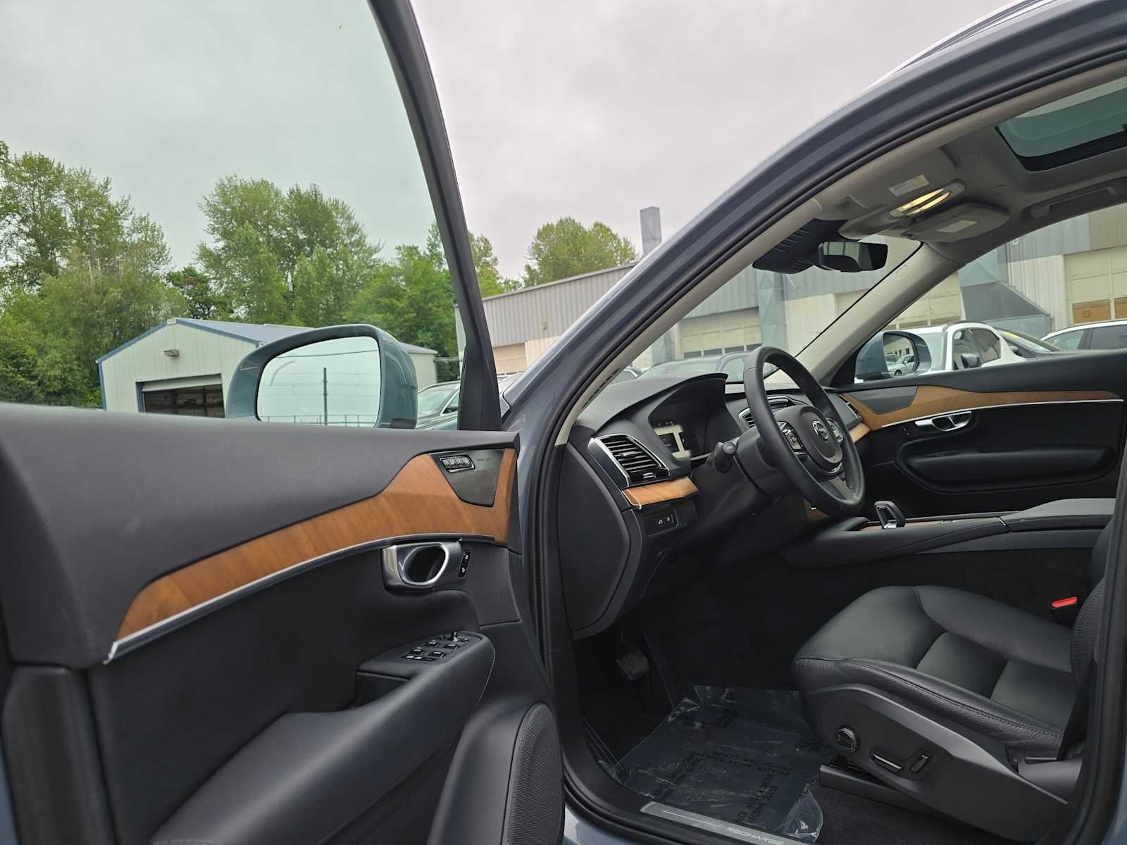 2023 Volvo XC90 Recharge Plug-In Hybrid Plus