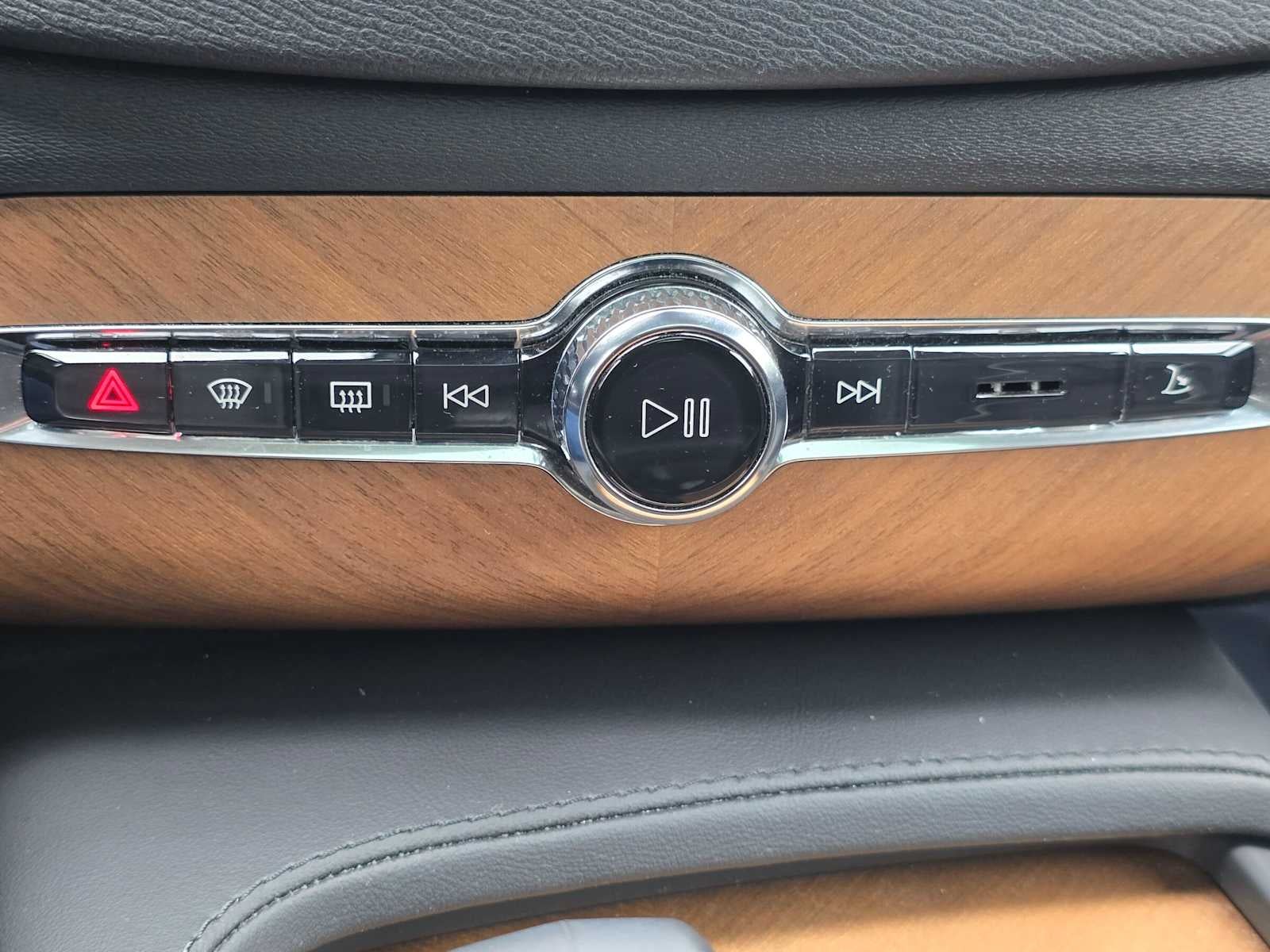 2023 Volvo XC90 Recharge Plug-In Hybrid Plus