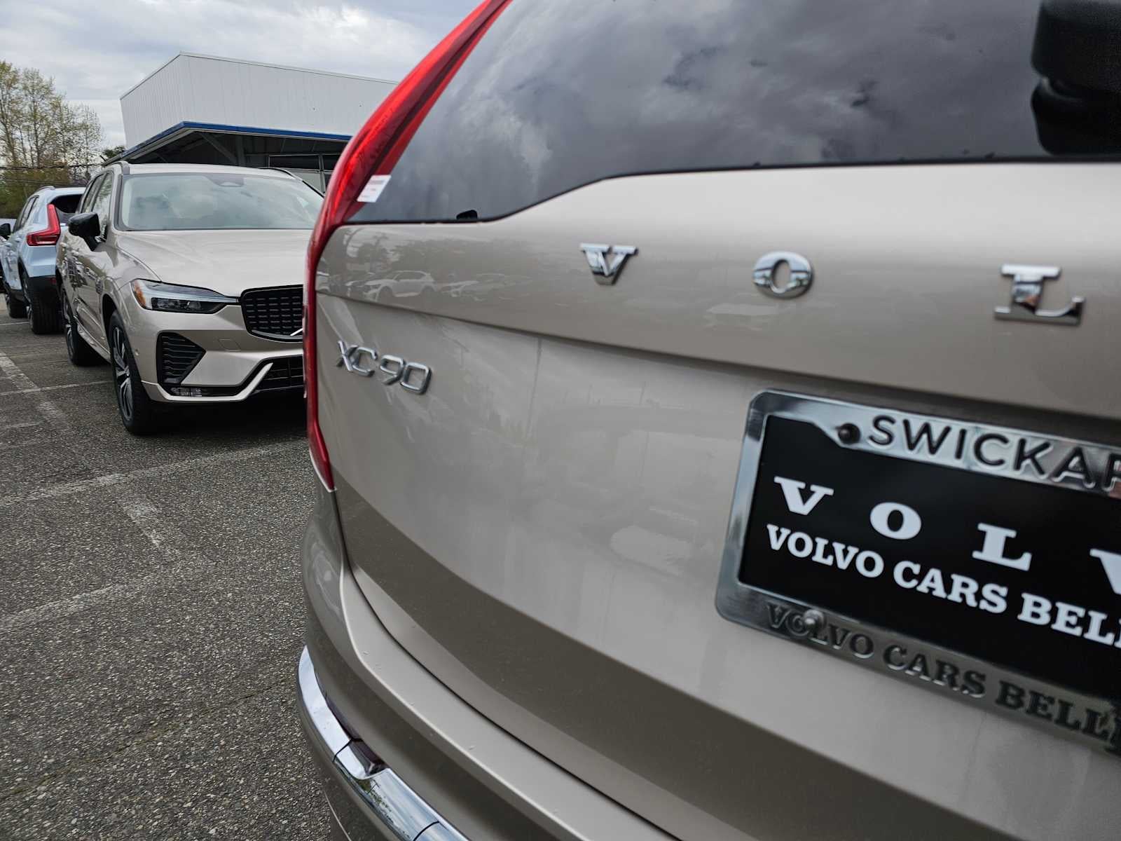 2023 Volvo XC90 Recharge Plug-In Hybrid Plus