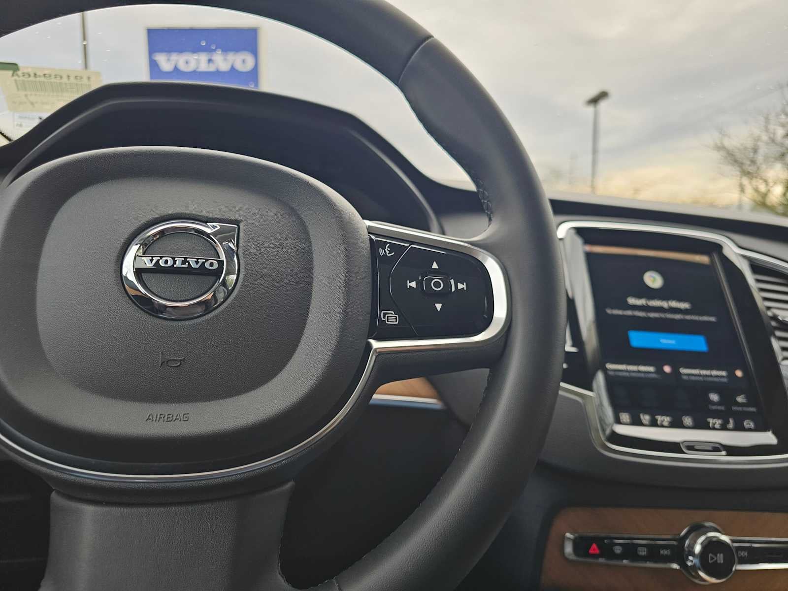 2023 Volvo XC90 Recharge Plug-In Hybrid Plus