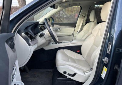 2023 Volvo XC90 Recharge Plug-In Hybrid Plus