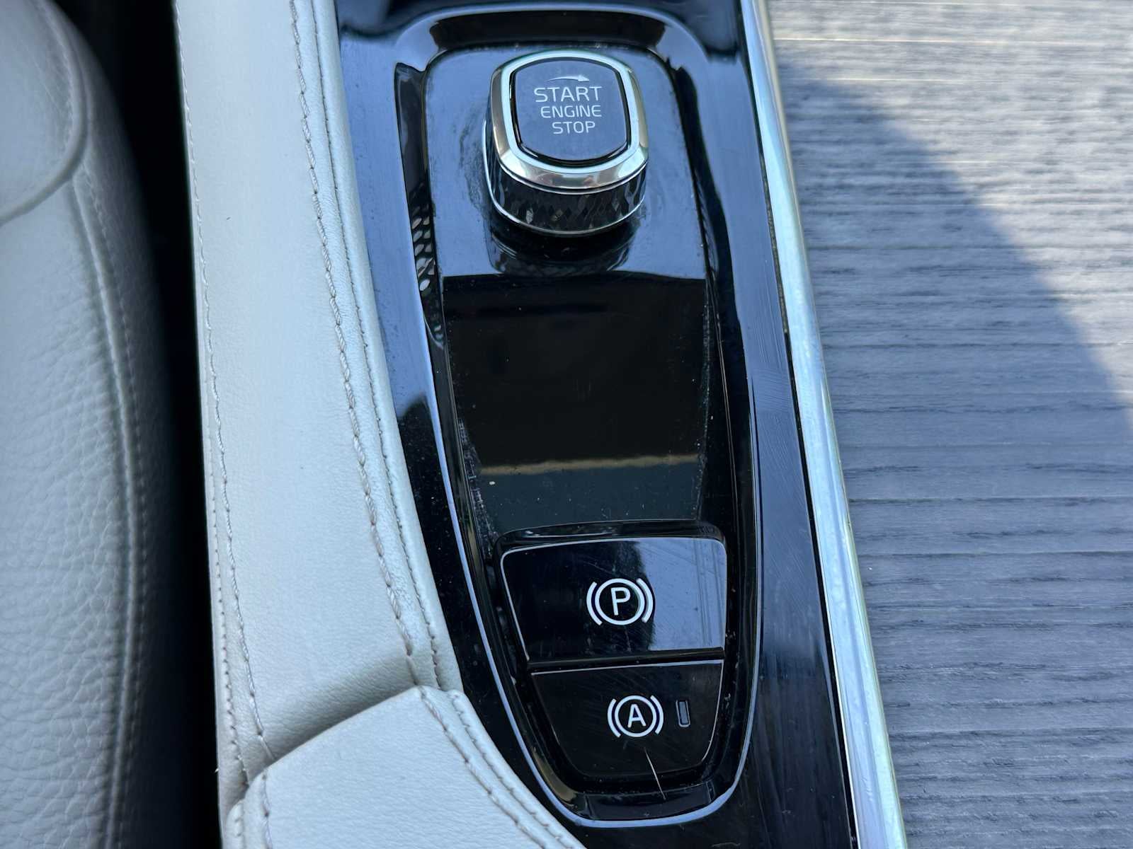 2023 Volvo XC90 Recharge Plug-In Hybrid Plus