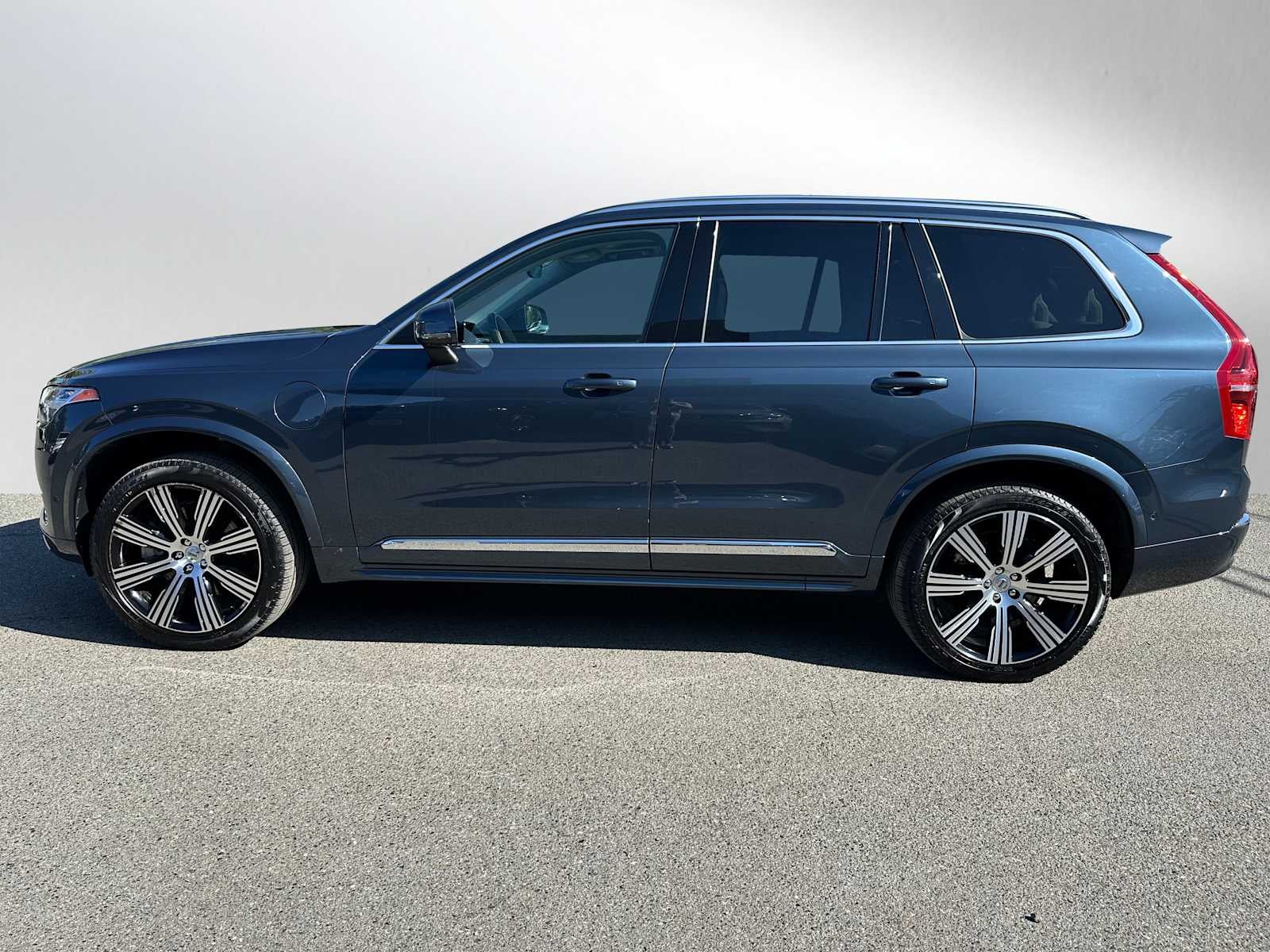 2023 Volvo XC90 Recharge Plug-In Hybrid Plus