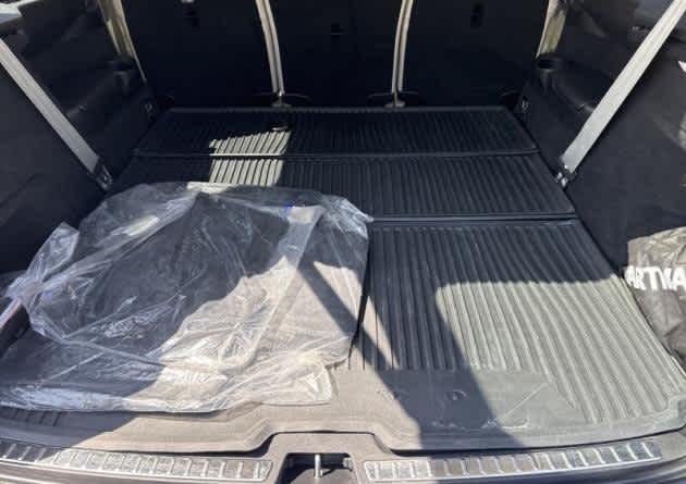 2023 Volvo XC90 Recharge Plug-In Hybrid Ultimate Bright Theme