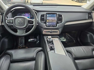 2023 Volvo XC90 Recharge Plug-In Hybrid Ultimate Bright Theme