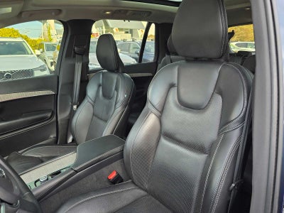 2023 Volvo XC90 Recharge Plug-In Hybrid Ultimate Bright Theme