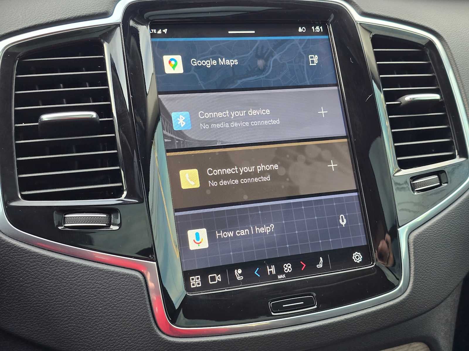 2023 Volvo XC90 Recharge Plug-In Hybrid Ultimate Bright Theme