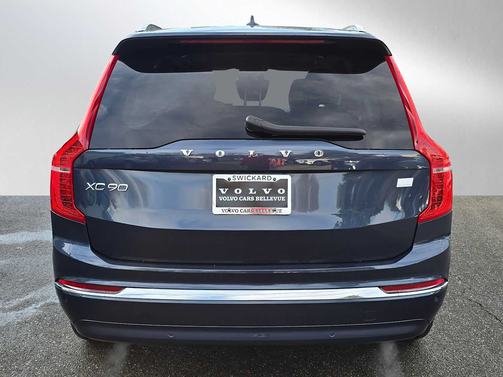 2023 Volvo XC90 Recharge Plug-In Hybrid Ultimate Bright Theme