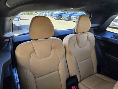 2023 Volvo XC90 Recharge Plug-In Hybrid Ultimate Bright Theme