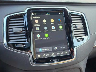 2023 Volvo XC90 Recharge Plug-In Hybrid Ultimate Bright Theme