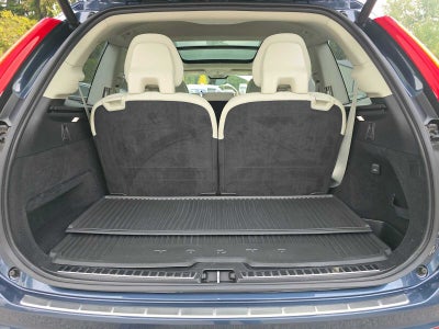 2023 Volvo XC90 Recharge Plug-In Hybrid Ultimate Bright Theme