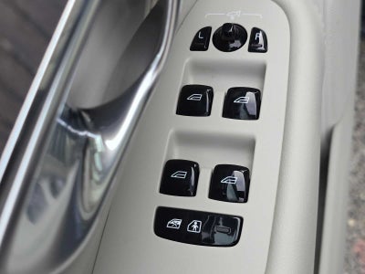 2023 Volvo XC90 Recharge Plug-In Hybrid Ultimate Bright Theme
