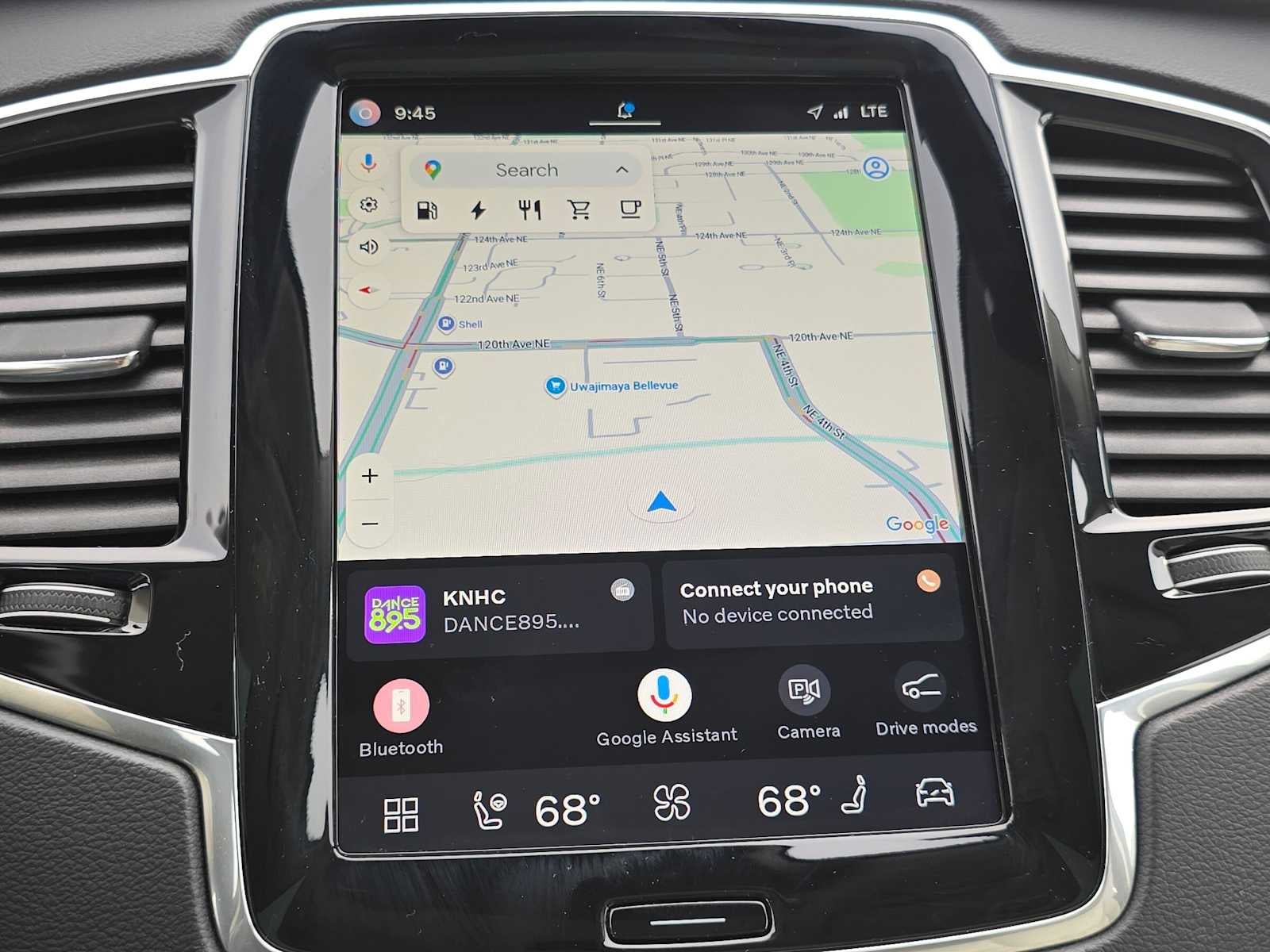 2023 Volvo XC90 Recharge Plug-In Hybrid Ultimate Bright Theme