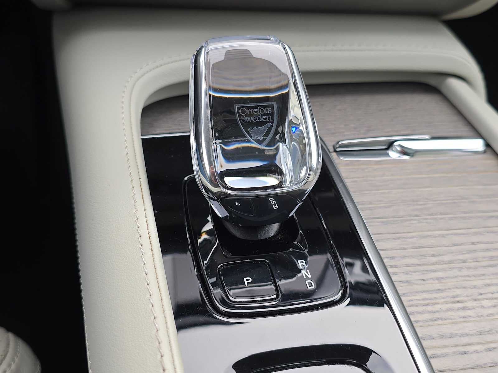 2023 Volvo XC90 Recharge Plug-In Hybrid Ultimate Bright Theme
